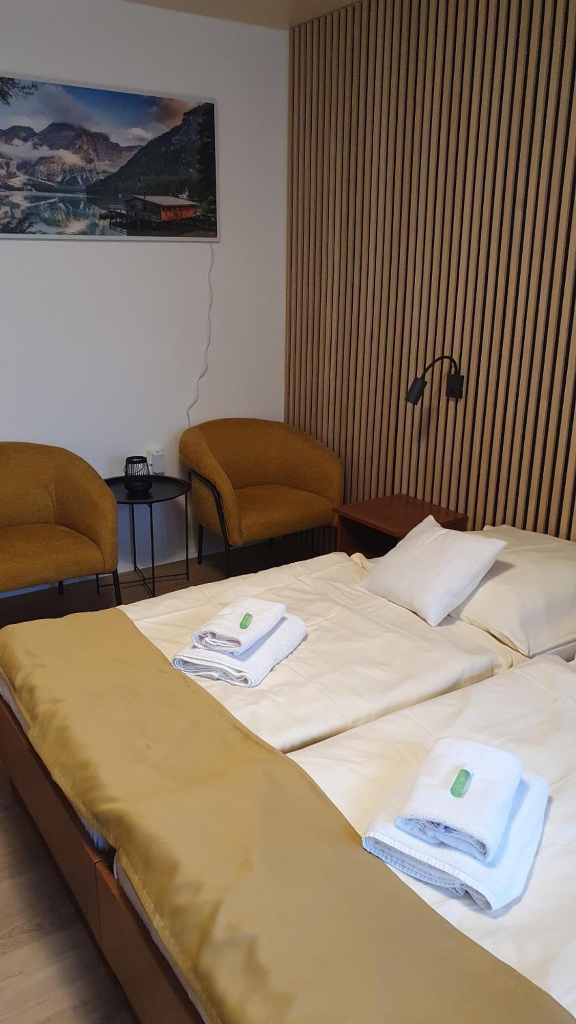 Hotel Felicia Калужа Экстерьер фото