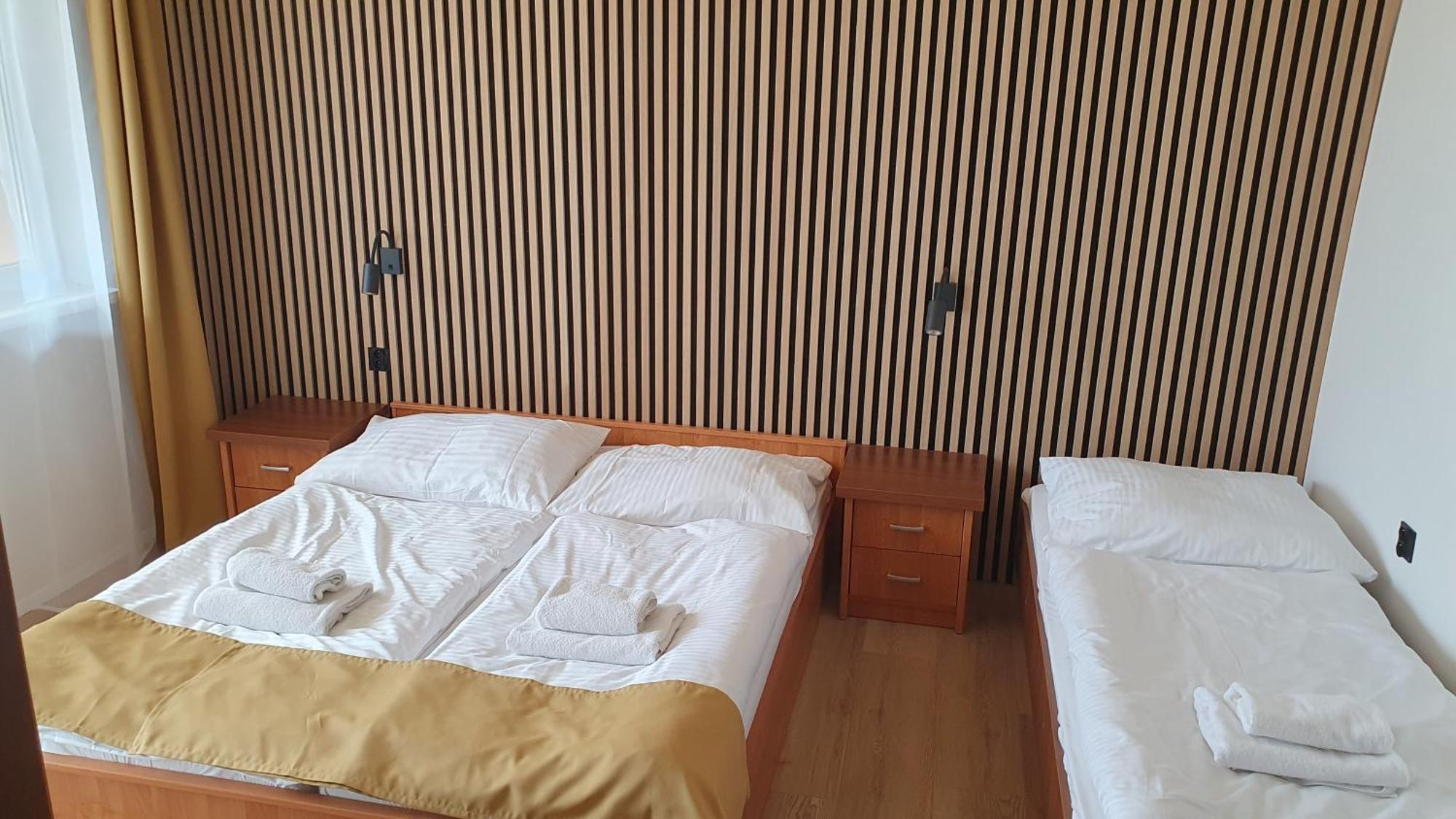 Hotel Felicia Калужа Экстерьер фото