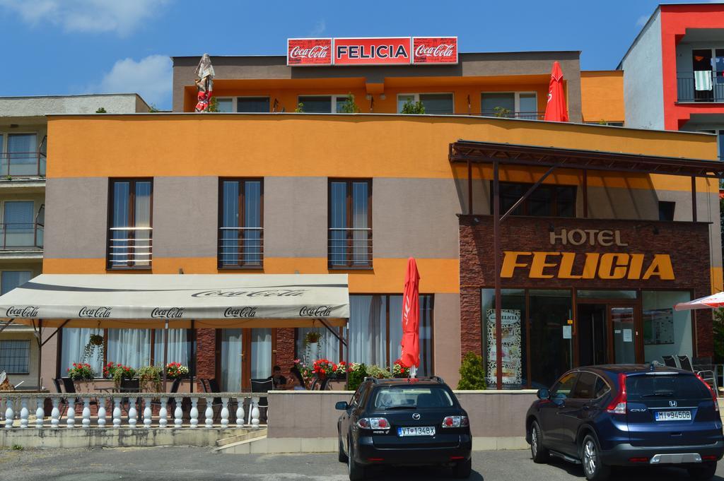 Hotel Felicia Калужа Экстерьер фото